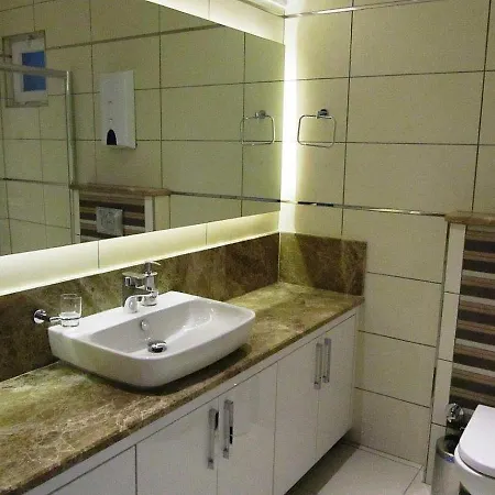 アパート Tropical Gardens Is A 2 Bed 1st Floor Private シダ