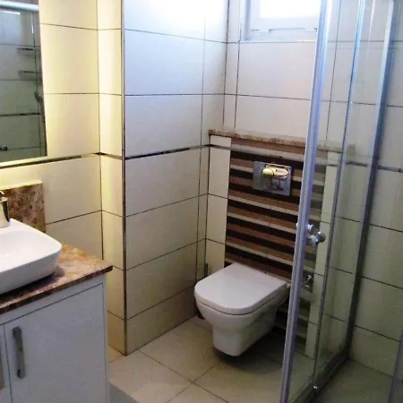 Tropical Gardens Is A 2 Bed 1st Floor Private Daire Side